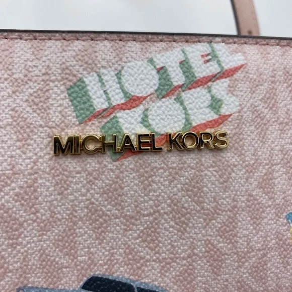 Michael Kors Gilly Large Drawstring Tote Carryall Travel Bag Light Powde…